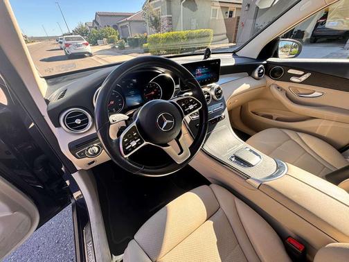 2020 Mercedes-Benz GLC 300 4MATIC
