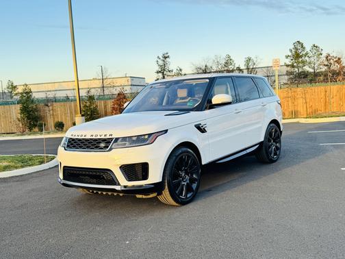 White 2018 Land Rover Range Rover Sport HSE