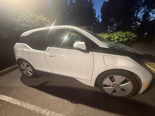 White 2014 BMW i3 Base w/Range Extender