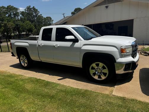 White 2014 GMC Sierra 1500 SLE