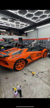 2014 Lamborghini Aventador LP700-4