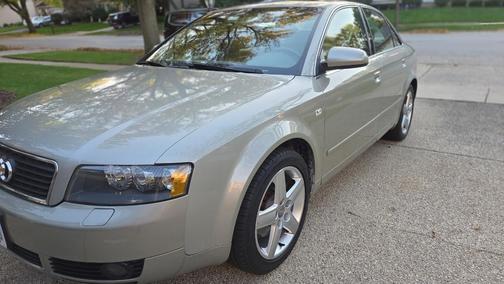 Beige 2005 Audi A4 3