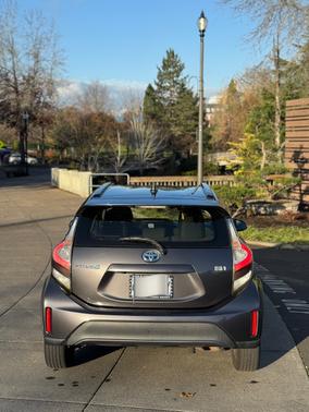 2018 Toyota Prius c Two