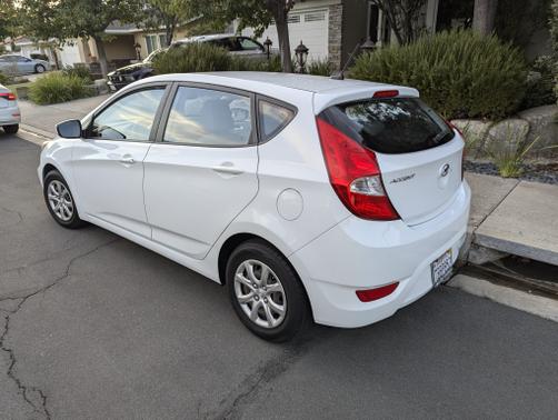 2013 Hyundai Accent GS