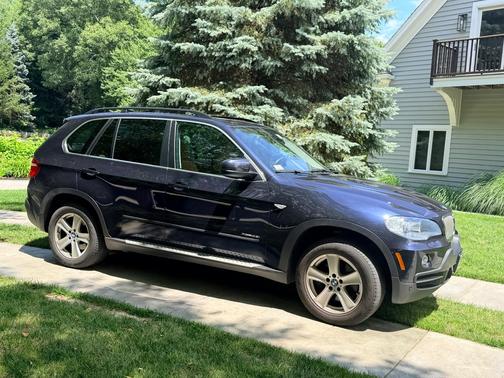 Blue 2009 BMW X5 xDrive48i
