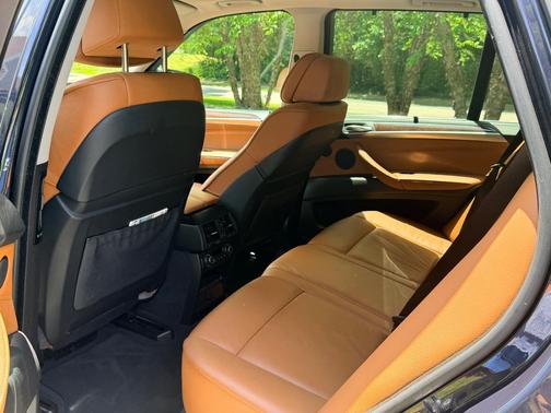 Blue 2009 BMW X5 xDrive48i