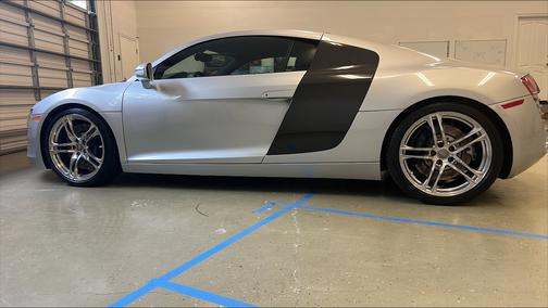 Silver 2009 Audi R8 4.2 quattro