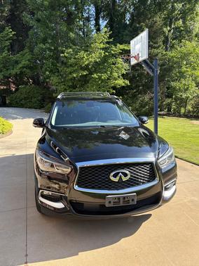 Black 2016 INFINITI QX60 Base