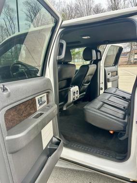 White 2013 Ford F-150 Platinum