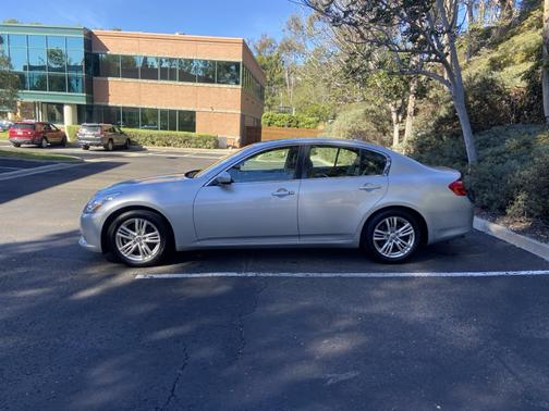 2010 INFINITI G37 Journey