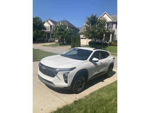2024 Chevrolet Trax LT