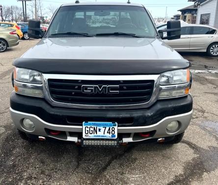 2005 GMC Sierra 1500 SLT Crew Cab