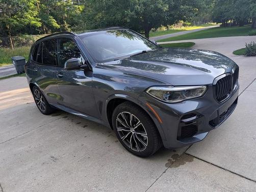 Gray 2022 BMW X5 xDrive40i