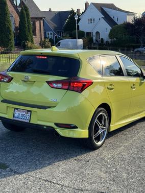 2016 Scion iM Base