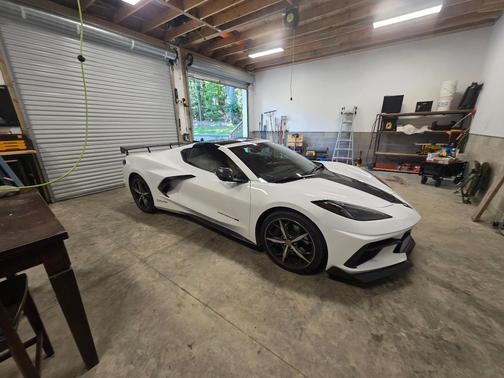 White 2021 Chevrolet Corvette Stingray w/2LT