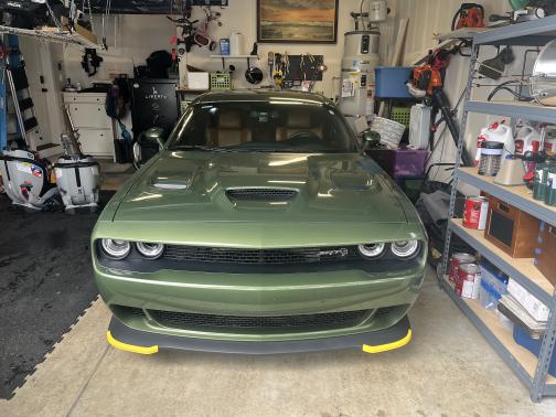 Photo 2 of 6 of 2018 Dodge Challenger SRT Hellcat