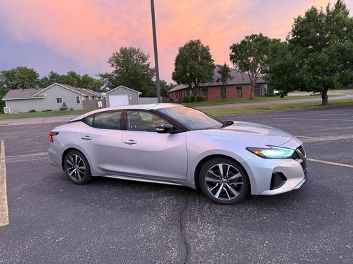 Silver 2019 Nissan Maxima 3.5 SV
