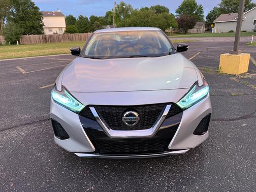 Silver 2019 Nissan Maxima 3.5 SV