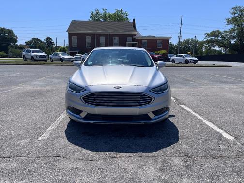 Silver 2018 Ford Fusion SE