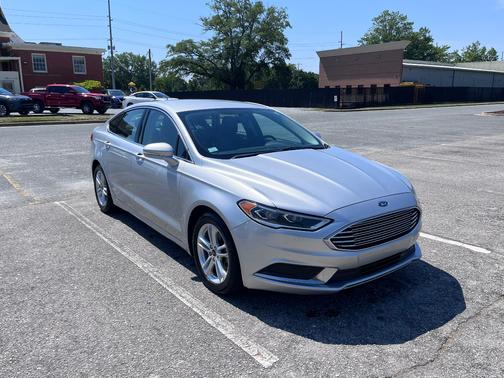Silver 2018 Ford Fusion SE