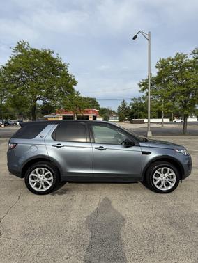 Blue 2018 Land Rover Discovery Sport SE