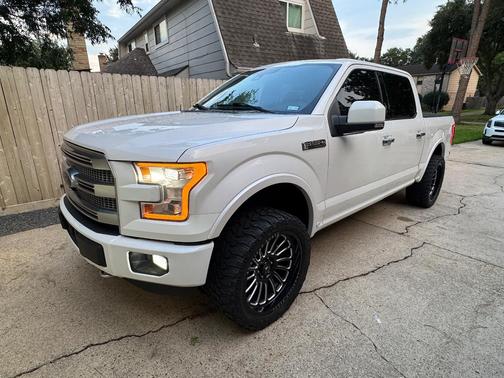 White 2016 Ford F-150 Platinum