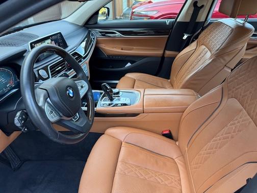 Blue 2022 BMW 740 i xDrive