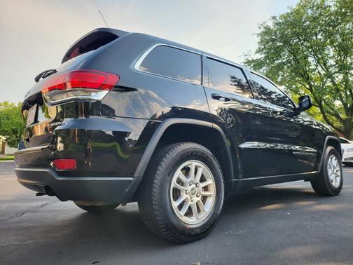 Black 2020 Jeep Grand Cherokee Laredo