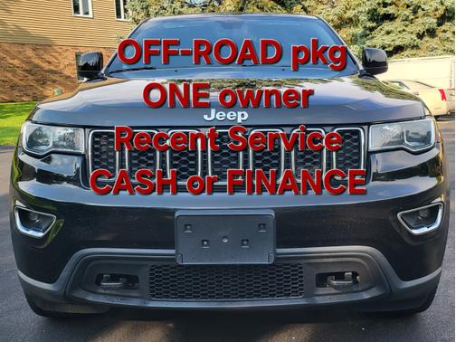 Black 2020 Jeep Grand Cherokee Laredo