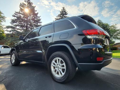 Black 2020 Jeep Grand Cherokee Laredo