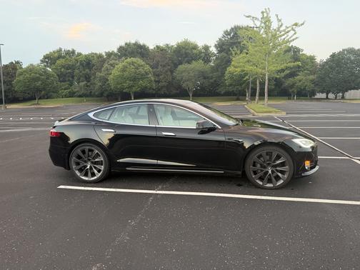 Black 2020 Tesla Model S Long Range Plus