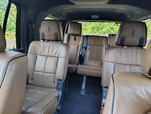 2013 Lincoln Navigator Base