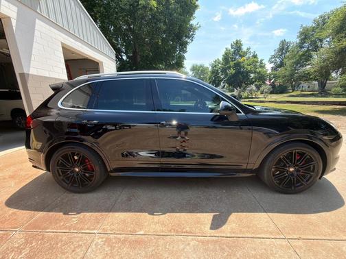 Black 2012 Porsche Cayenne Cayenne Turbo