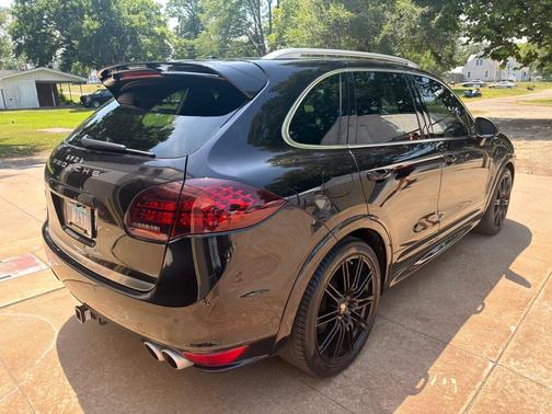 Black 2012 Porsche Cayenne Cayenne Turbo