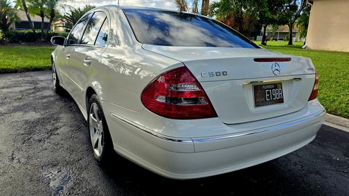 White 2005 Mercedes-Benz E-Class E500 4MATIC