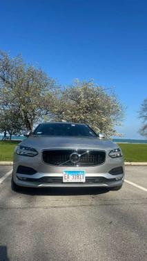Silver 2017 Volvo S90 T5 Momentum