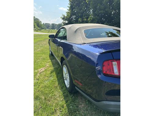 2010 Ford Mustang Base