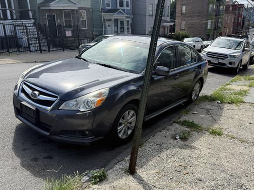 2012 Subaru Legacy 2.5i Premium