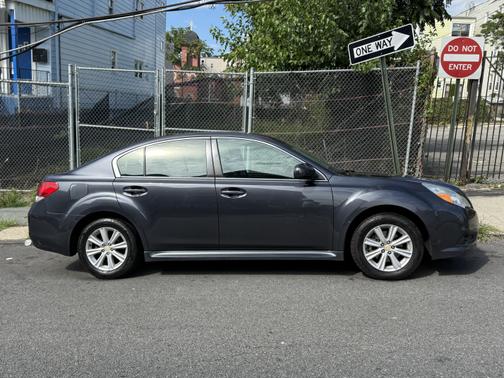 2012 Subaru Legacy 2.5i Premium