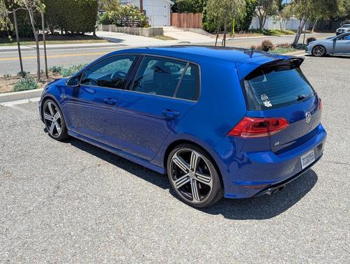 Blue 2016 Volkswagen Golf R 4-Door