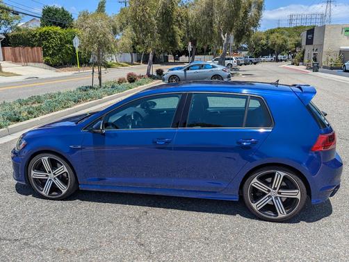 Blue 2016 Volkswagen Golf R 4-Door