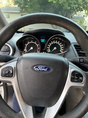 White 2018 Ford Fiesta SE