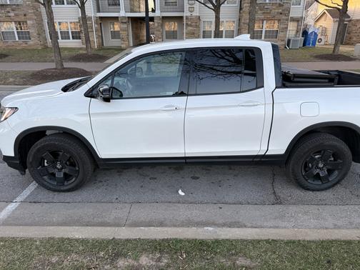 2024 Honda Ridgeline Black Edition