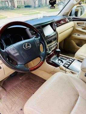 2011 Lexus LX 570 Base
