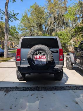 Blue 2007 Hummer H3 Base