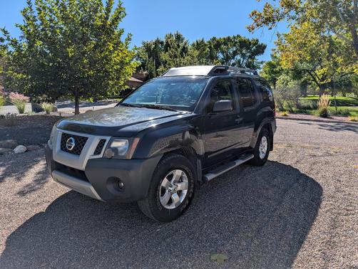 Gray 2010 Nissan Xterra S