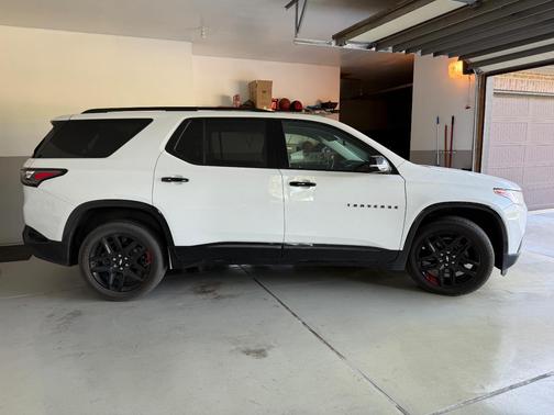 White 2018 Chevrolet Traverse Premier