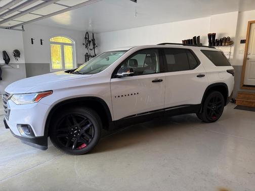 White 2018 Chevrolet Traverse Premier