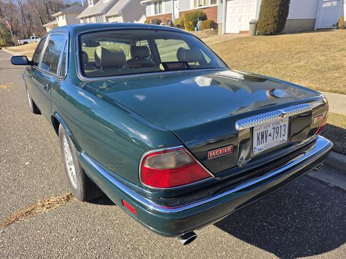 1996 Jaguar Vanden Plas Base