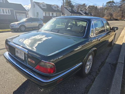 1996 Jaguar Vanden Plas Base